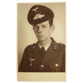 Pionnier de la Luftwaffe au rang de Gefreiter avec un chapeau à visière